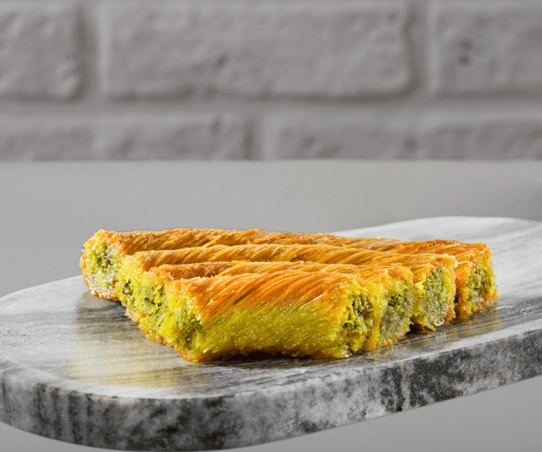 Fıstıklı Burma Kadayıf - Baklavacı Şaşıgurme
